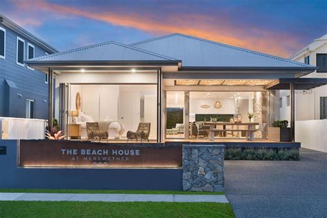 merewether beach accommodation|Luxury beachfront home on Merewether Beach .